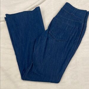 BCBG MaxAzaria Women's Blue Jeans 29 EUC